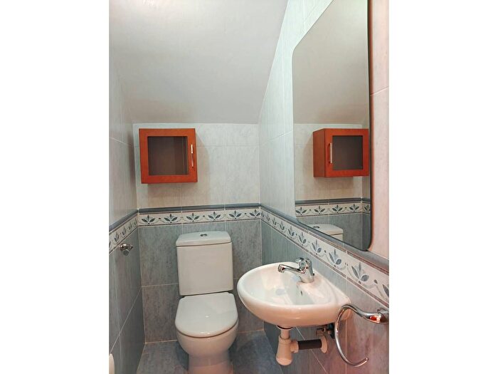Casas en venta y pisos alquiler - 2