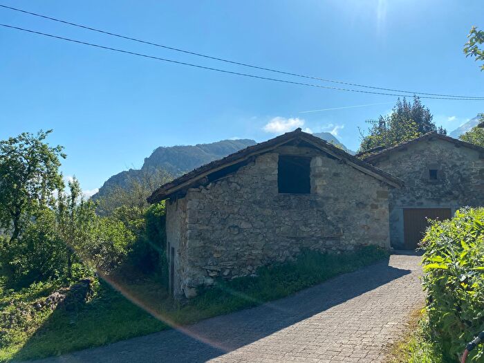 Casas en venta y pisos alquiler - 2