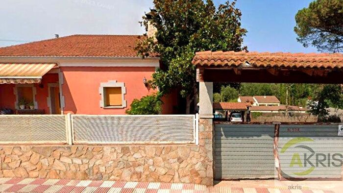 Casas en venta y pisos alquiler - 3