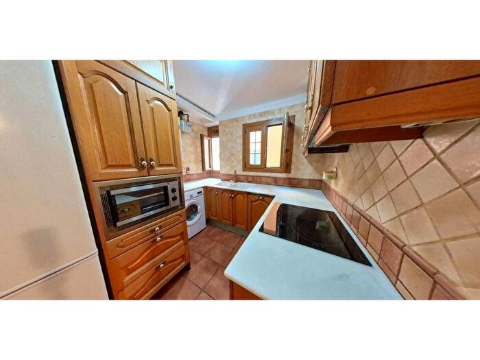 Casas en venta y pisos alquiler - 2