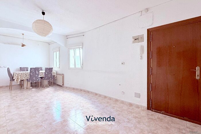 Casas en venta y pisos alquiler - 2