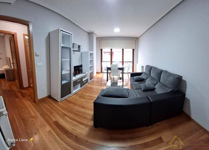 Casas en venta y pisos alquiler - 1