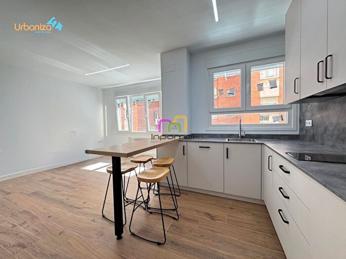 Casas en venta y pisos alquiler - 2