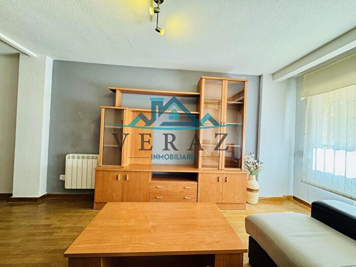 Casas en venta y pisos alquiler - 2