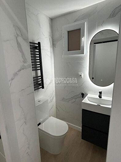 Casas en venta y pisos alquiler - 2