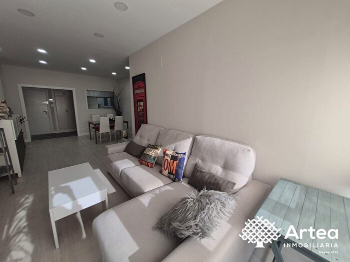 Casas en venta y pisos alquiler - 2