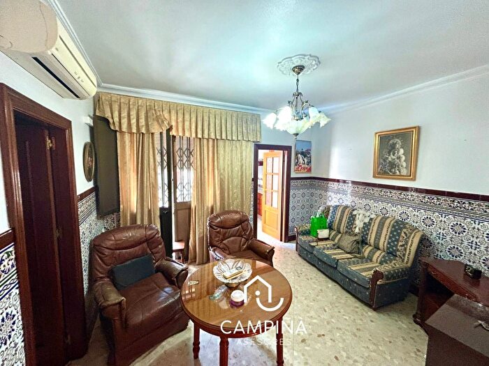 Casa en venta en Moguer, Huelva de 3 habitaciones