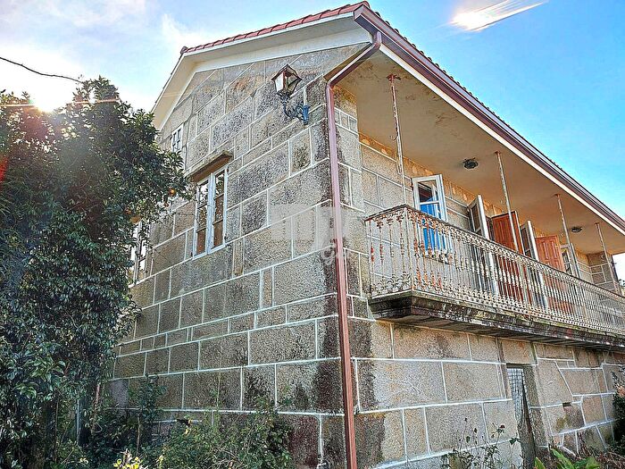 Casa en venta en Fornelos de Montes, Pontevedra de 4 habitaciones
