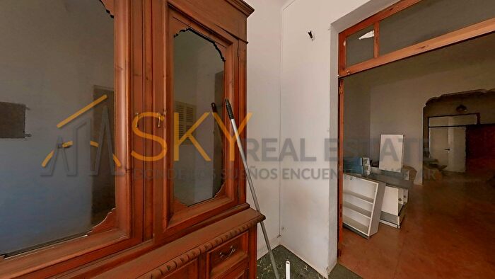 Casas en venta y pisos alquiler - 1
