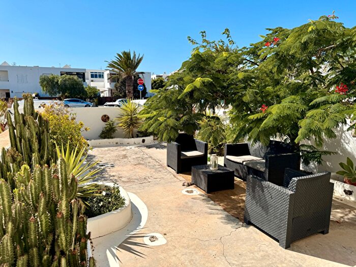 Piso en venta en Costa Teguise, Teguise de 2 habitaciones