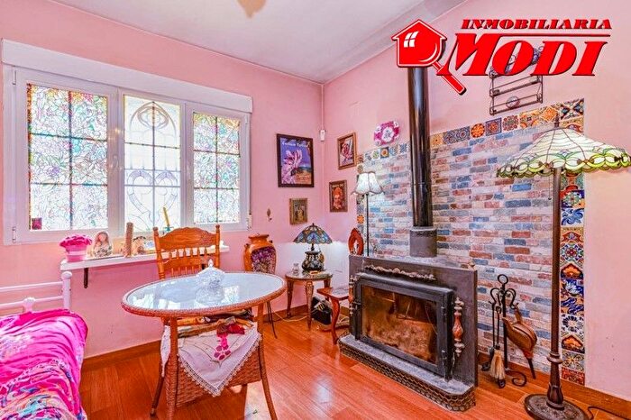 Casas en venta y pisos alquiler - 3