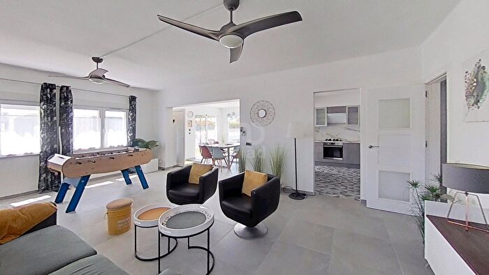 Casas en venta y pisos alquiler - 2