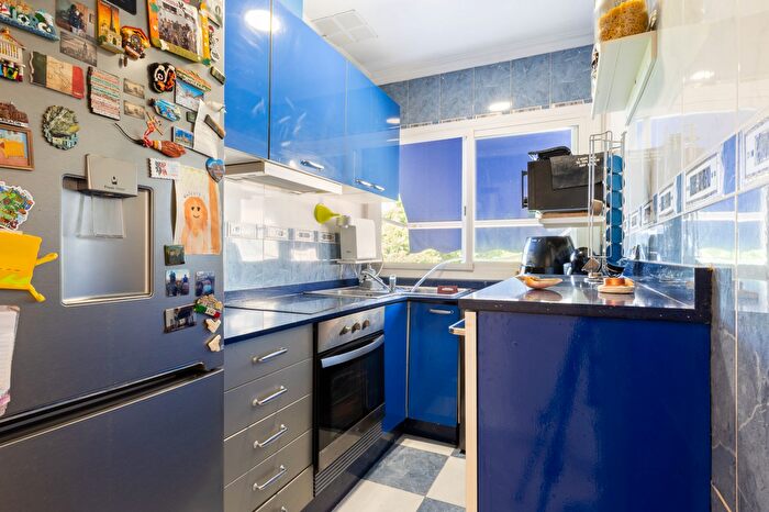 Casas en venta y pisos alquiler - 2