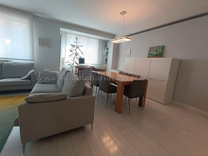 Casas en venta y pisos alquiler - 3