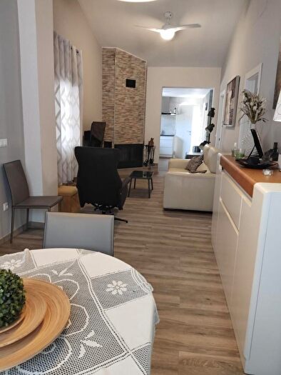 Casas en venta y pisos alquiler - 2
