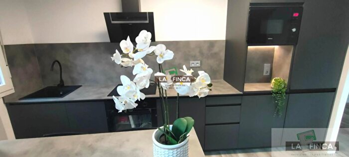 Piso en venta en Centro Casco Histórico, Salesas Foncalada Campoamor de 1 habitacion