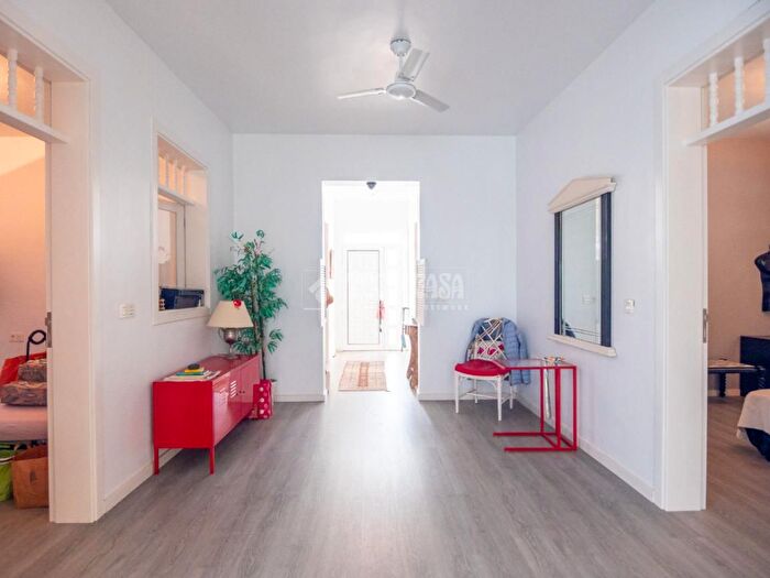 Casas en venta y pisos alquiler - 1