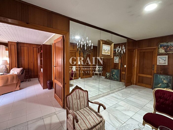 Casas en venta y pisos alquiler - 2