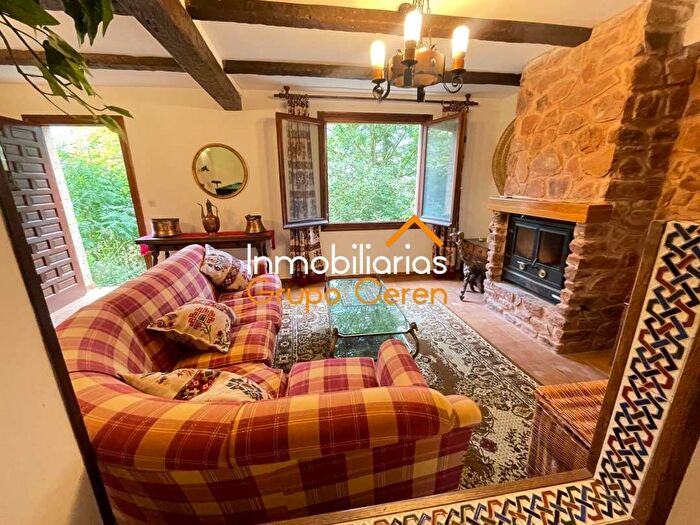 Casas en venta y pisos alquiler - 2