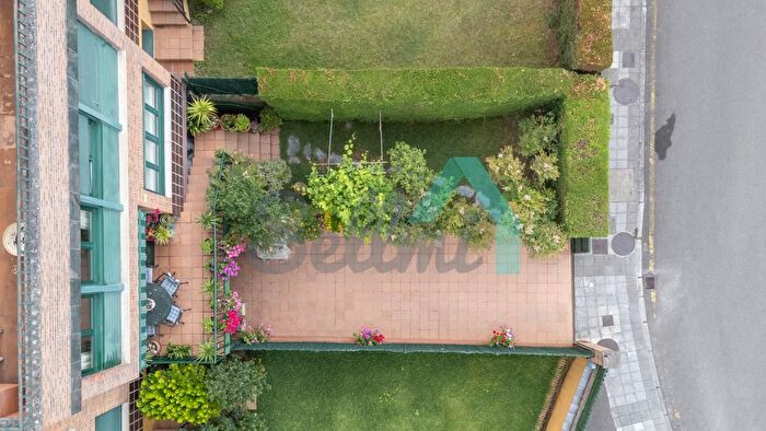 Casas en venta y pisos alquiler - 2