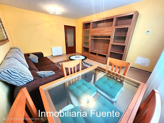 Casas en venta y pisos alquiler - 3
