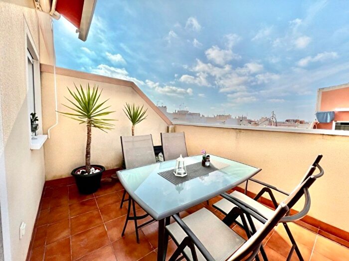 Casas en venta y pisos alquiler - 3