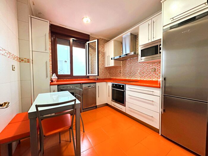 Casas en venta y pisos alquiler - 3