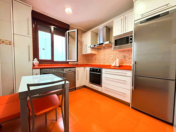 Piso en venta en Las Arenas, Getxo de 2 habitaciones
