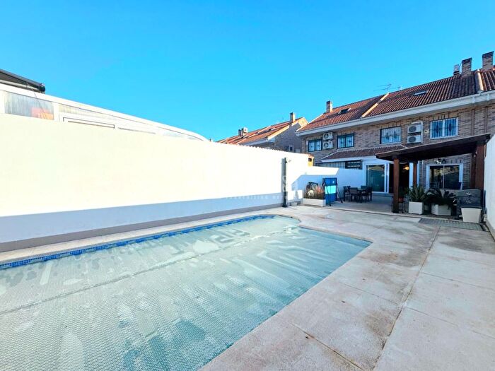 Casas en venta y pisos alquiler - 2