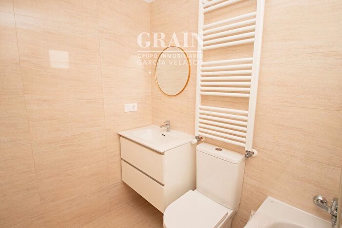 Casas en venta y pisos alquiler - 2