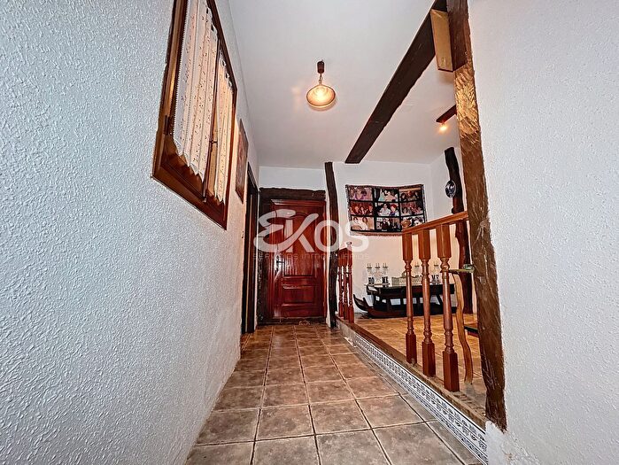 Casas en venta y pisos alquiler - 2