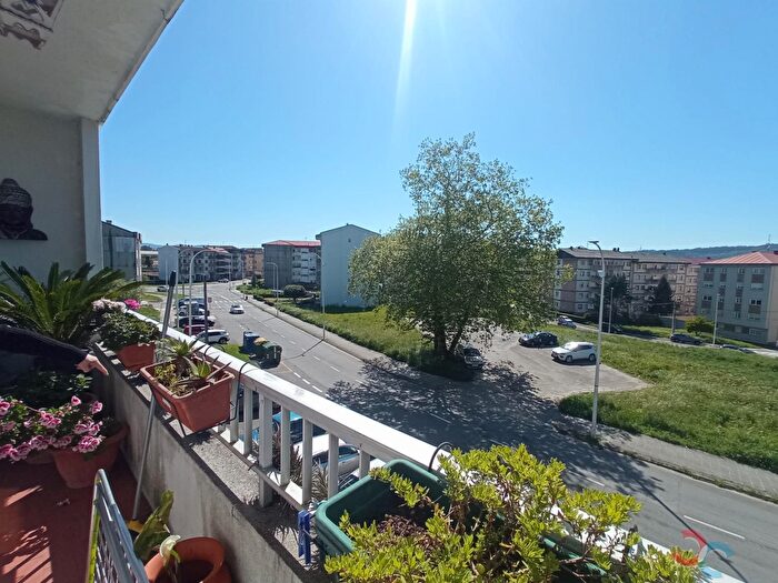 Piso en venta en Salvaterra de Miño, Pontevedra de 4 habitaciones