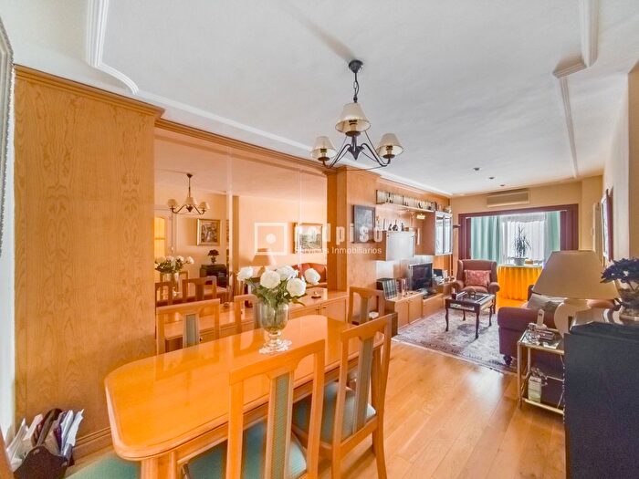 Piso en venta en Arganzuela, Acacias de 3 habitaciones