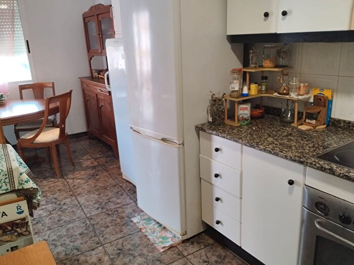 Casas en venta y pisos alquiler - 2
