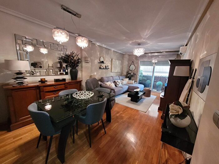 Casas en venta y pisos alquiler - 2