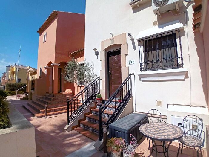 Casa en venta en Comunitat Valenciana, Alicante de 2 habitaciones