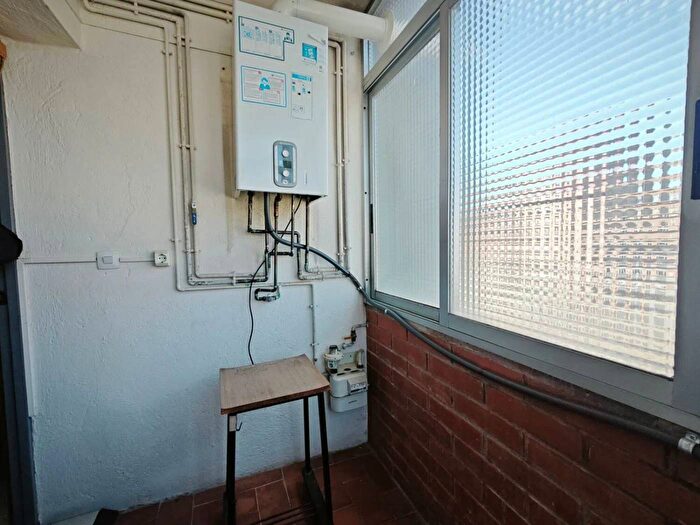 Casas en venta y pisos alquiler - 2