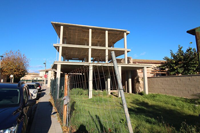 Casas en venta y pisos alquiler - 2