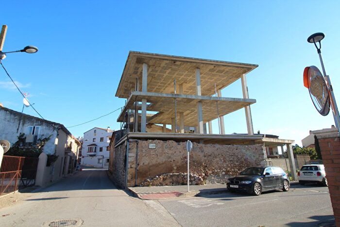 Casa en venta en Vilasacra, Girona de 5 habitaciones