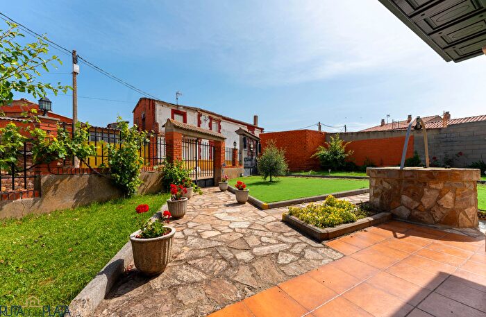 Casas en venta y pisos alquiler - 1