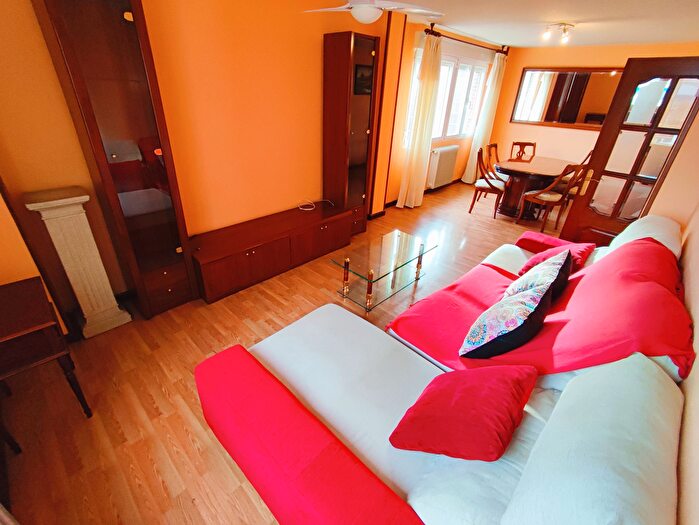 Piso en alquiler en Villamuriel de Cerrato, Palencia de 3 habitaciones