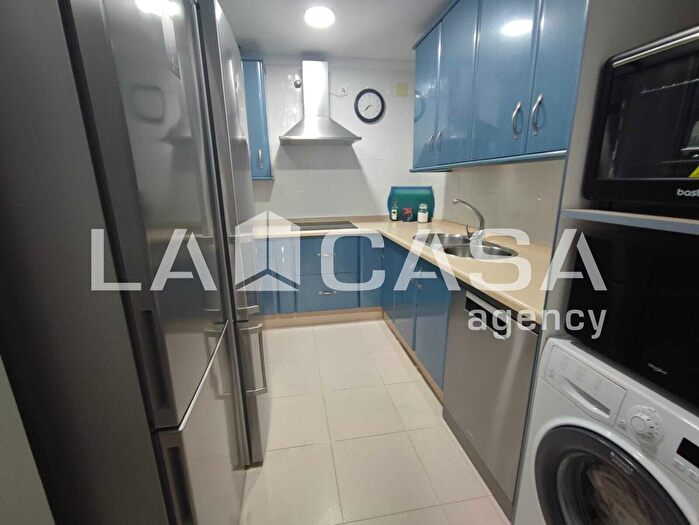 Casas en venta y pisos alquiler - 2