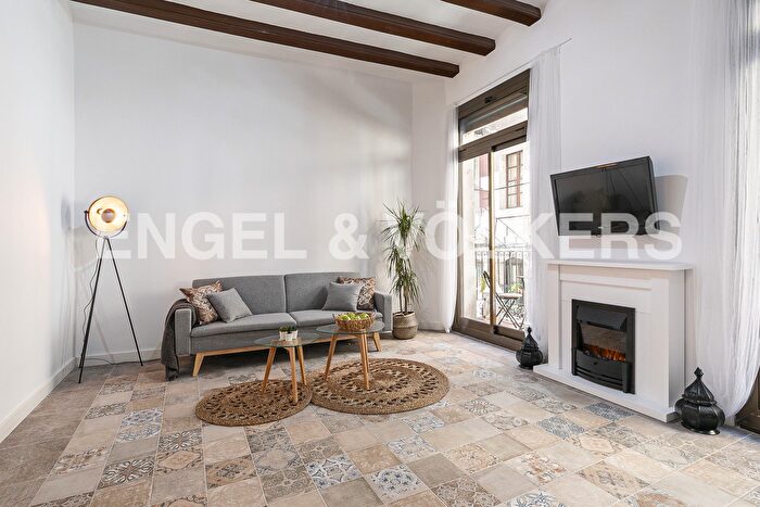 Piso en alquiler en Ciutat Vella, El Raval de 2 habitaciones