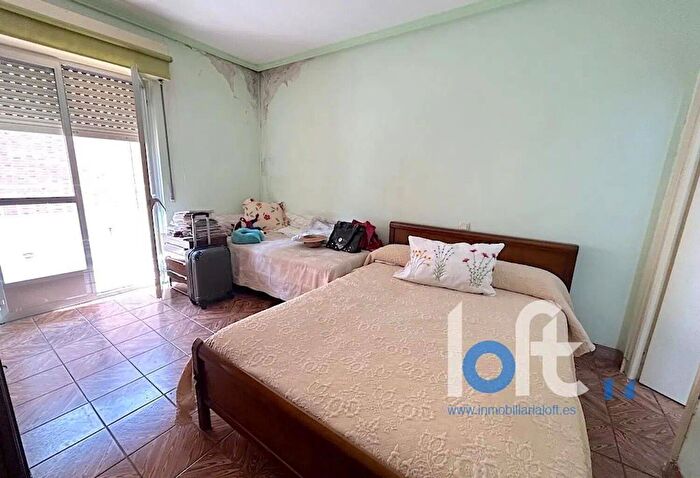Casas en venta y pisos alquiler - 2
