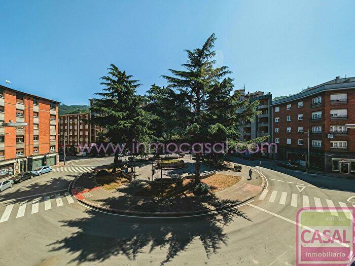 Casas en venta y pisos alquiler - 1