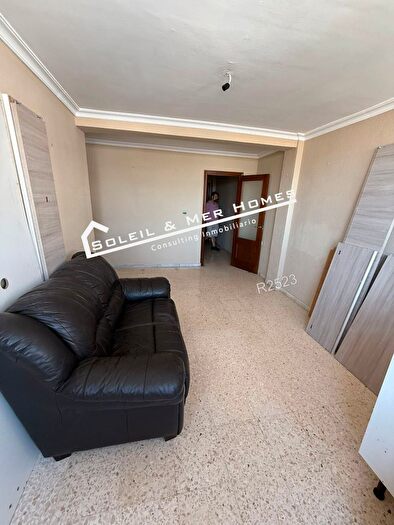 Casas en venta y pisos alquiler - 3