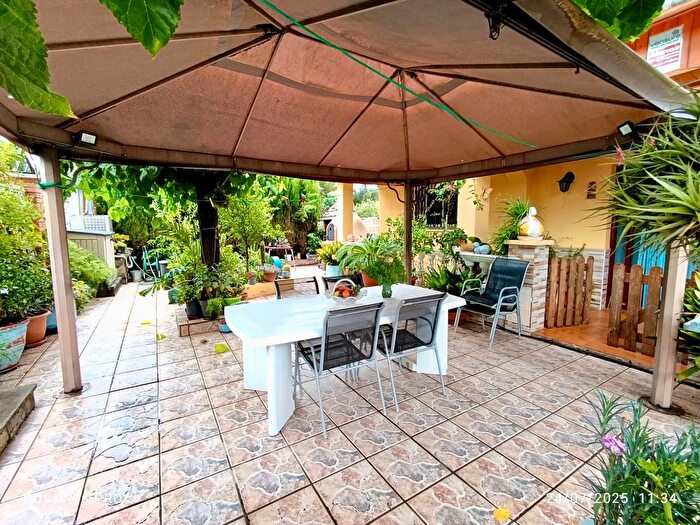 Casa en venta en Palausolità i Plegamans, Barcelona de 4 habitaciones