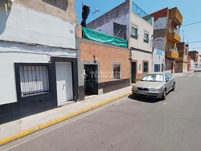Casa en venta en Cerro de Reyes, Badajoz Capital de 4 habitaciones
