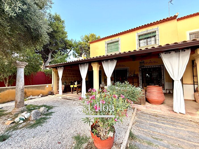 Casa en venta en Garbinet Vistahermosa, Vistahermosa de 6 habitaciones