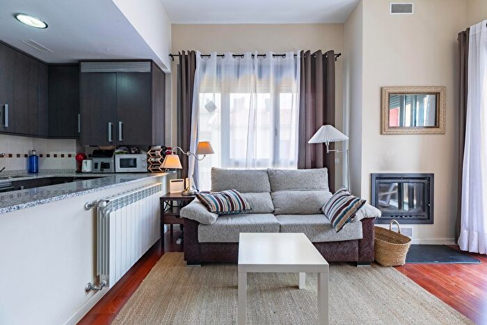 Casas en venta y pisos alquiler - 3